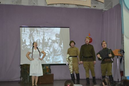 В школах Княжево стартовал проект "Музыка военных лет"
