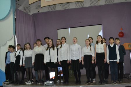 В школах Княжево стартовал проект "Музыка военных лет"