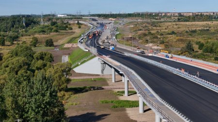 Петербург наводит мосты: культурные и промышленные Петербург наводит мосты: культурные и промышленные